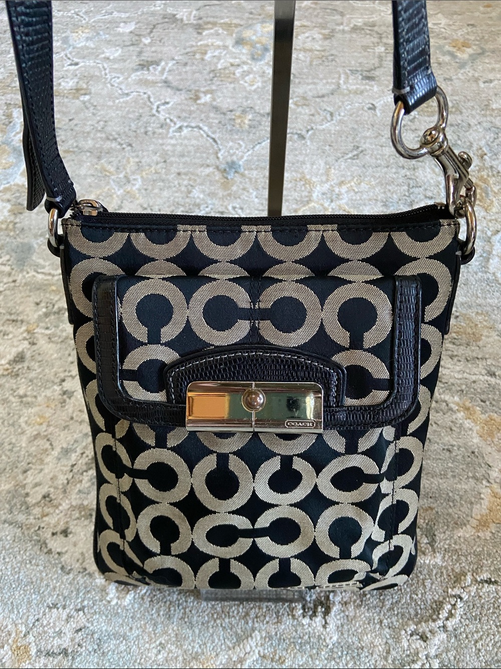 Coach 2010 Kristen Signature Graphic Op Art Swing-pack 43642